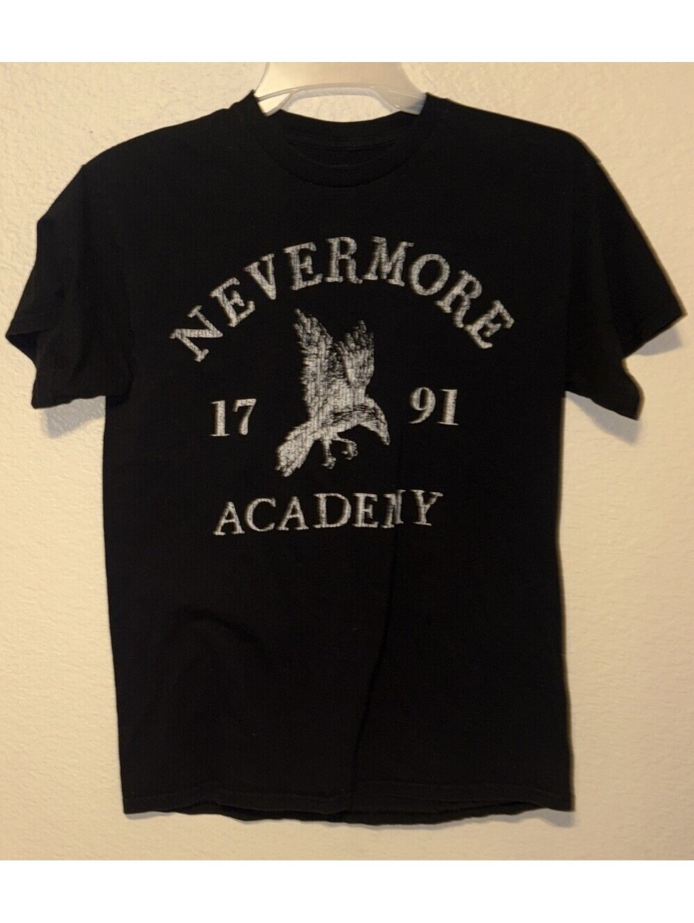 Wednesday Addams Tv Show Nevermore Academy School Logo Adult Size Medium Shirt